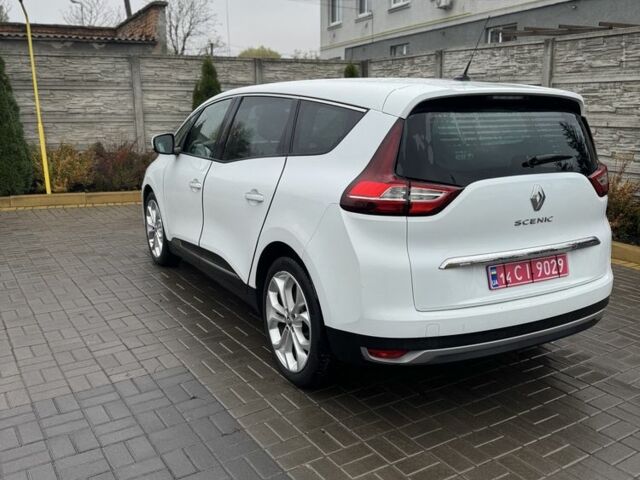 Белый Рено Гранд Сценик, объемом двигателя 1.7 л и пробегом 159 тыс. км за 15800 $, фото 3 на Automoto.ua