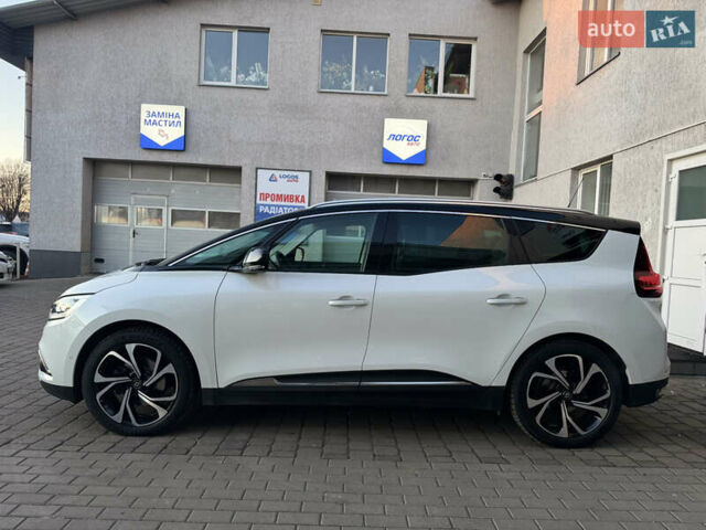 Белый Рено Гранд Сценик, объемом двигателя 1.7 л и пробегом 164 тыс. км за 19499 $, фото 1 на Automoto.ua