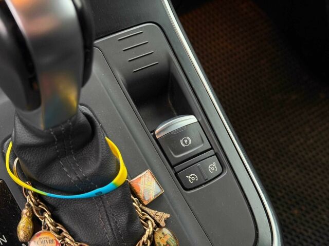 Белый Рено Гранд Сценик, объемом двигателя 1.7 л и пробегом 230 тыс. км за 16800 $, фото 19 на Automoto.ua