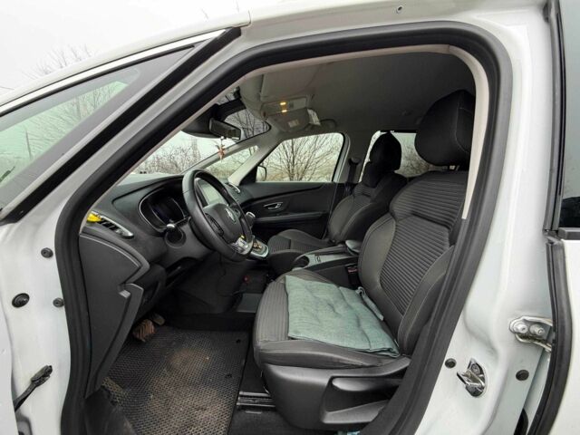 Белый Рено Гранд Сценик, объемом двигателя 1.7 л и пробегом 230 тыс. км за 16800 $, фото 10 на Automoto.ua