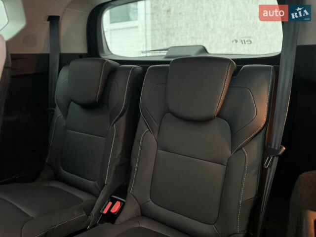 Белый Рено Гранд Сценик, объемом двигателя 1.7 л и пробегом 164 тыс. км за 19499 $, фото 24 на Automoto.ua