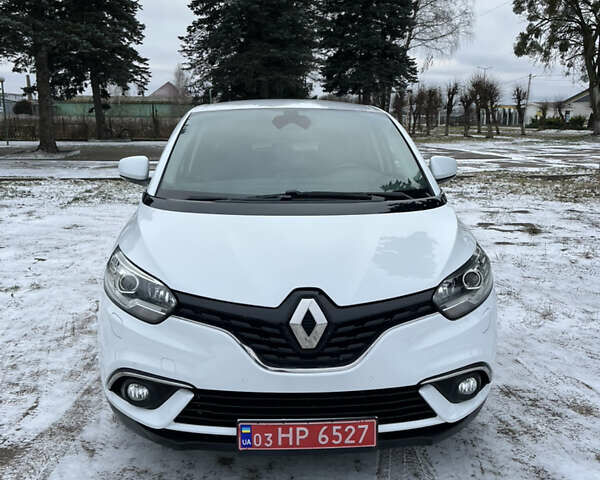 Білий Рено Гранд Сценік, об'ємом двигуна 1.7 л та пробігом 157 тис. км за 15850 $, фото 3 на Automoto.ua