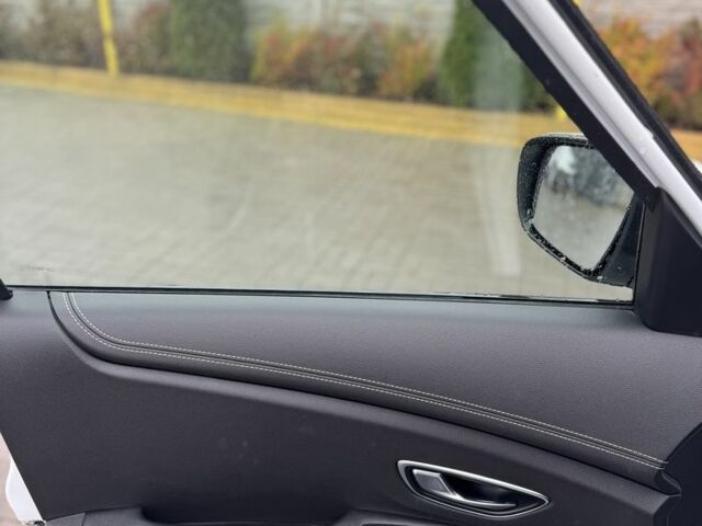 Белый Рено Гранд Сценик, объемом двигателя 1.7 л и пробегом 159 тыс. км за 15800 $, фото 6 на Automoto.ua