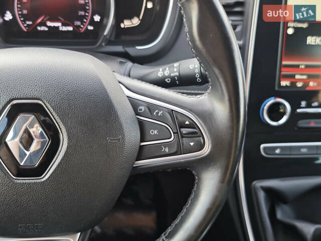 Белый Рено Гранд Сценик, объемом двигателя 1.7 л и пробегом 170 тыс. км за 17999 $, фото 31 на Automoto.ua