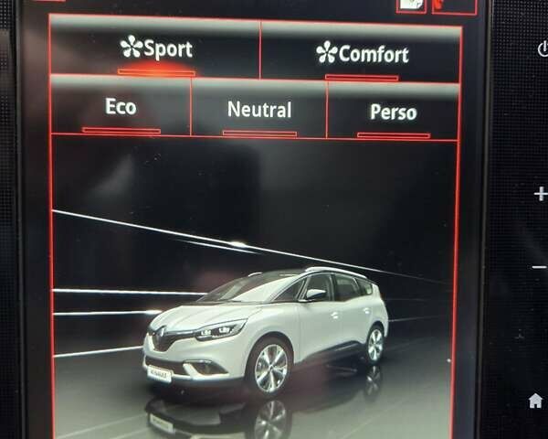 Білий Рено Гранд Сценік, об'ємом двигуна 0 л та пробігом 192 тис. км за 16500 $, фото 16 на Automoto.ua