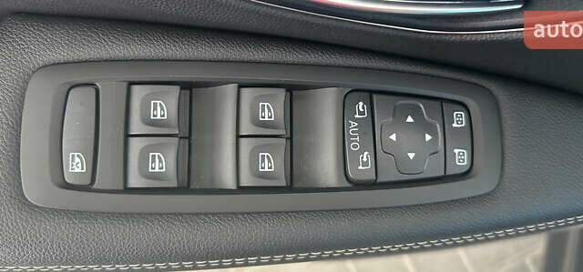 Белый Рено Гранд Сценик, объемом двигателя 1.7 л и пробегом 196 тыс. км за 16450 $, фото 11 на Automoto.ua