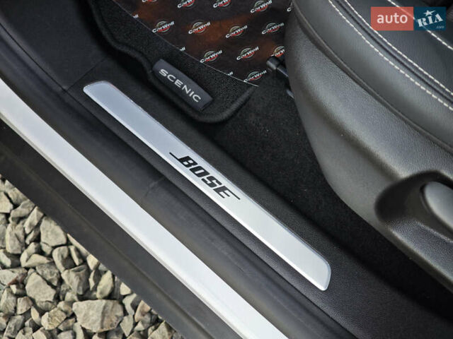 Белый Рено Гранд Сценик, объемом двигателя 1.7 л и пробегом 170 тыс. км за 17999 $, фото 23 на Automoto.ua