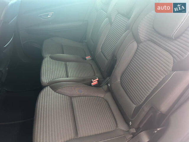 Белый Рено Гранд Сценик, объемом двигателя 1.7 л и пробегом 196 тыс. км за 16450 $, фото 19 на Automoto.ua