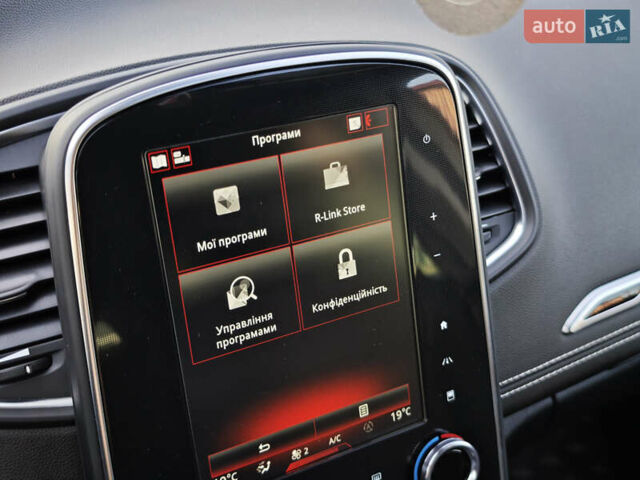 Белый Рено Гранд Сценик, объемом двигателя 1.7 л и пробегом 170 тыс. км за 17999 $, фото 39 на Automoto.ua