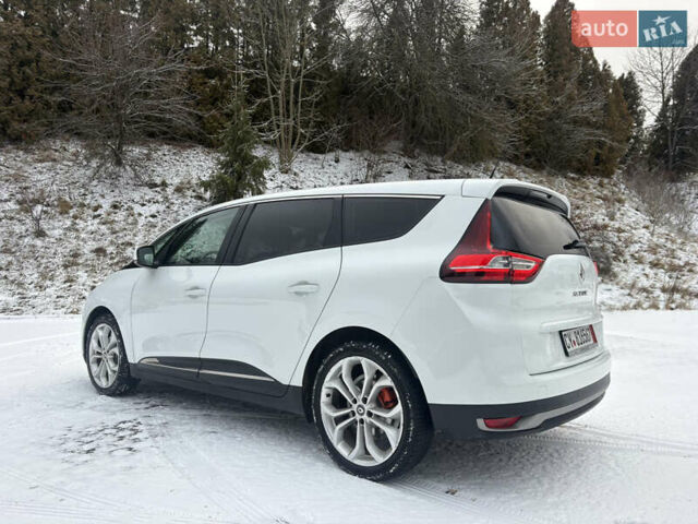 Белый Рено Гранд Сценик, объемом двигателя 1.7 л и пробегом 199 тыс. км за 15600 $, фото 15 на Automoto.ua