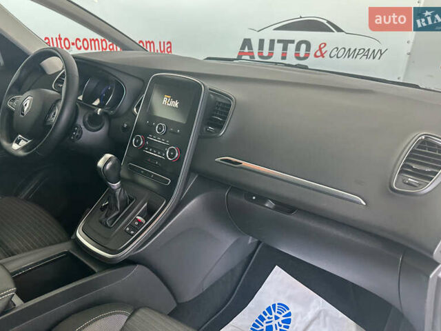 Белый Рено Гранд Сценик, объемом двигателя 1.7 л и пробегом 196 тыс. км за 16450 $, фото 12 на Automoto.ua