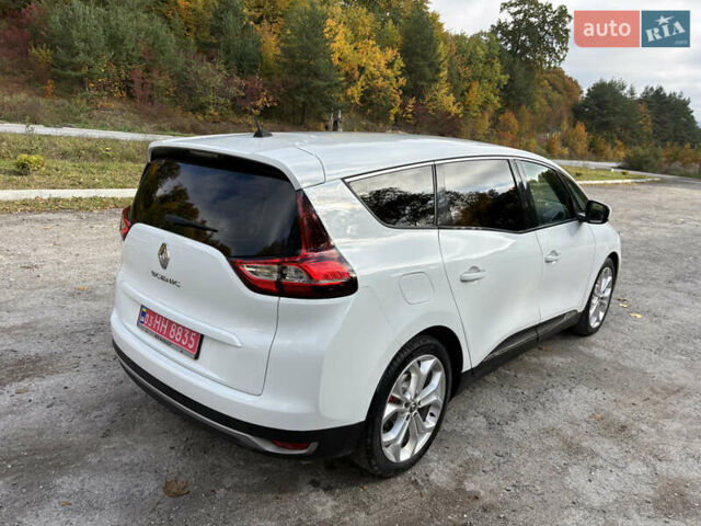 Белый Рено Гранд Сценик, объемом двигателя 1.7 л и пробегом 199 тыс. км за 15600 $, фото 18 на Automoto.ua
