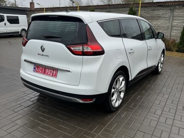 Белый Рено Гранд Сценик, объемом двигателя 1.7 л и пробегом 159 тыс. км за 15800 $, фото 2 на Automoto.ua