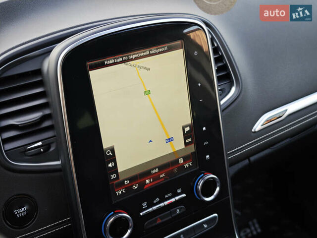 Белый Рено Гранд Сценик, объемом двигателя 1.7 л и пробегом 170 тыс. км за 17999 $, фото 35 на Automoto.ua