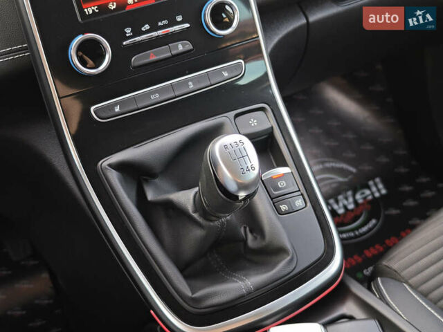 Белый Рено Гранд Сценик, объемом двигателя 1.7 л и пробегом 170 тыс. км за 17999 $, фото 40 на Automoto.ua