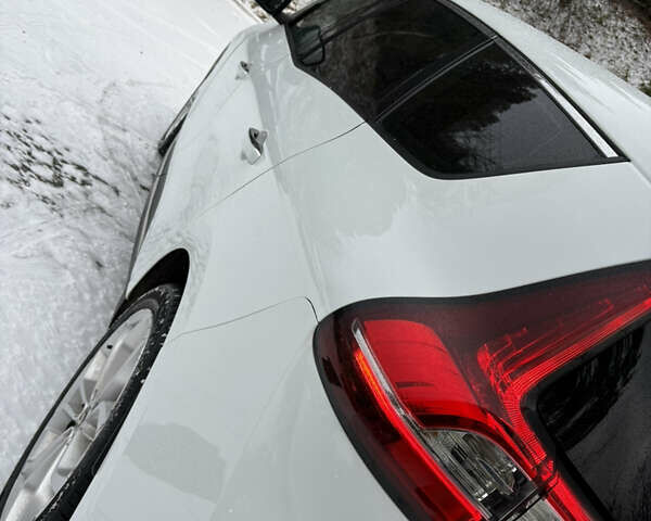 Белый Рено Гранд Сценик, объемом двигателя 1.7 л и пробегом 199 тыс. км за 15600 $, фото 27 на Automoto.ua