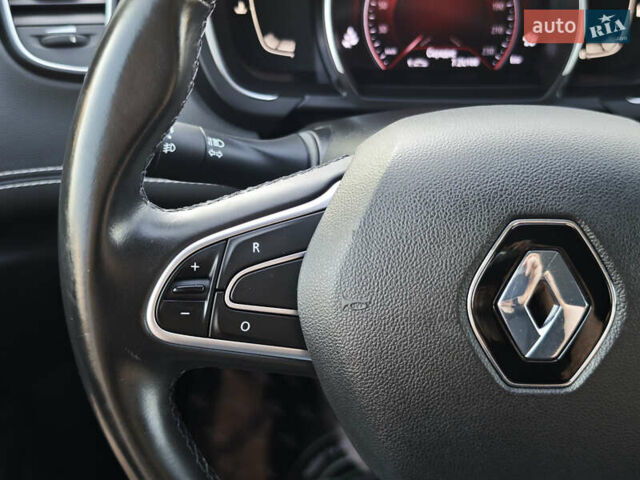 Белый Рено Гранд Сценик, объемом двигателя 1.7 л и пробегом 170 тыс. км за 17999 $, фото 30 на Automoto.ua