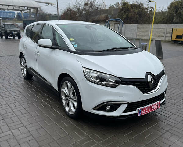 Белый Рено Гранд Сценик, объемом двигателя 0 л и пробегом 159 тыс. км за 15800 $, фото 1 на Automoto.ua