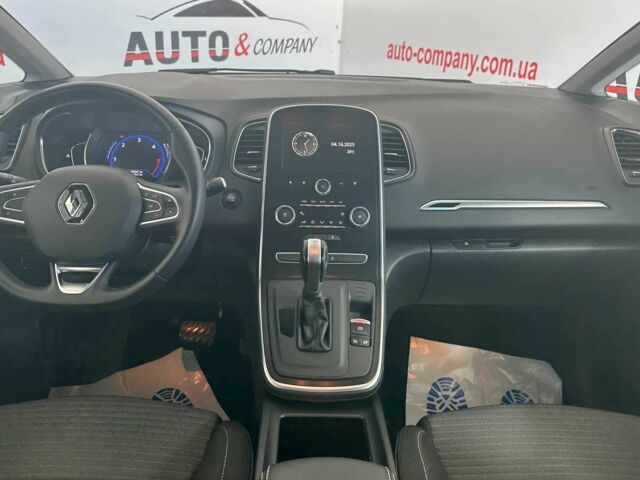 Белый Рено Гранд Сценик, объемом двигателя 1.7 л и пробегом 196 тыс. км за 16450 $, фото 13 на Automoto.ua
