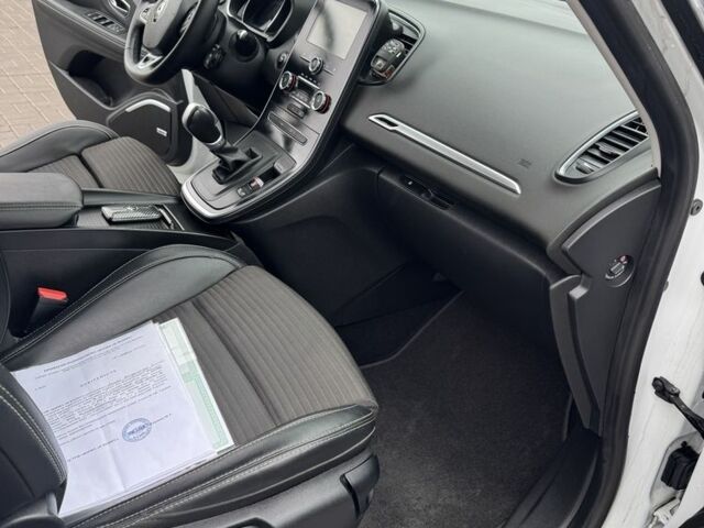 Белый Рено Гранд Сценик, объемом двигателя 1.7 л и пробегом 159 тыс. км за 15800 $, фото 13 на Automoto.ua