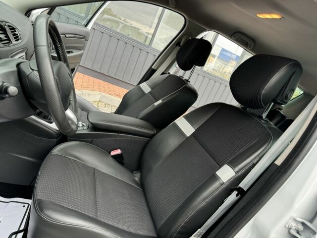 Білий Рено Гранд Сценік, об'ємом двигуна 1.6 л та пробігом 207 тис. км за 9450 $, фото 15 на Automoto.ua