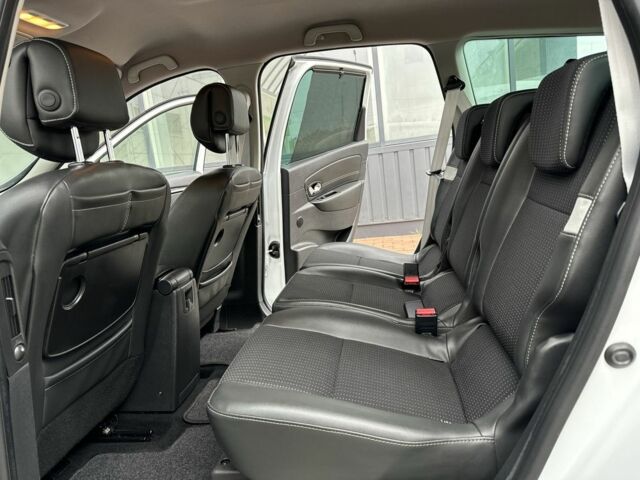 Білий Рено Гранд Сценік, об'ємом двигуна 1.6 л та пробігом 207 тис. км за 9450 $, фото 16 на Automoto.ua