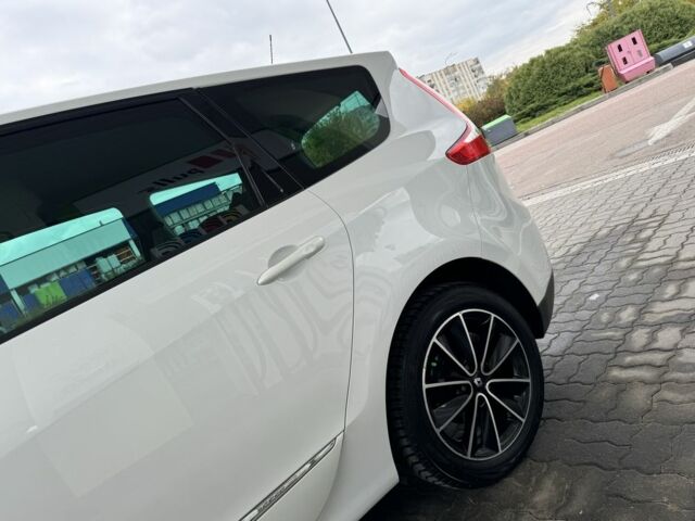 Білий Рено Гранд Сценік, об'ємом двигуна 1.6 л та пробігом 207 тис. км за 9450 $, фото 7 на Automoto.ua