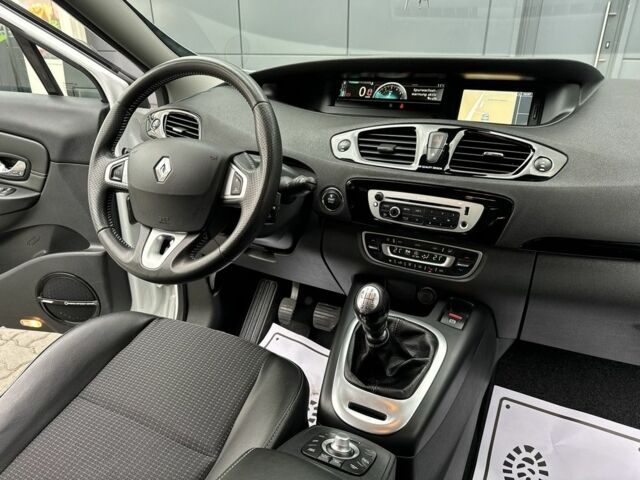 Білий Рено Гранд Сценік, об'ємом двигуна 1.6 л та пробігом 207 тис. км за 9450 $, фото 19 на Automoto.ua