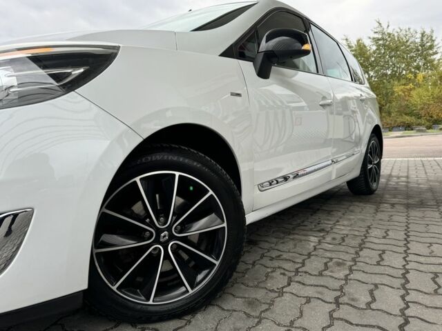 Білий Рено Гранд Сценік, об'ємом двигуна 1.6 л та пробігом 207 тис. км за 9450 $, фото 6 на Automoto.ua