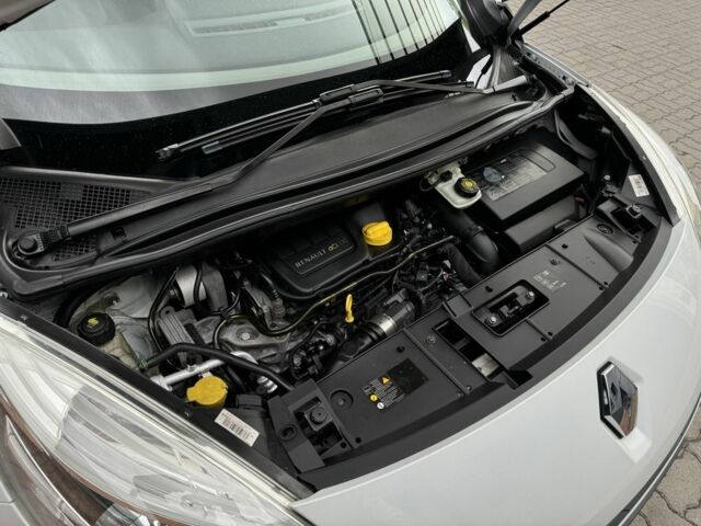 Білий Рено Гранд Сценік, об'ємом двигуна 1.6 л та пробігом 207 тис. км за 9450 $, фото 22 на Automoto.ua