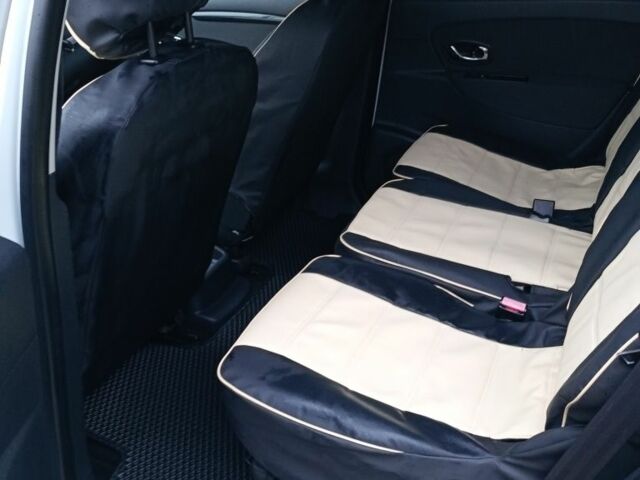 Белый Рено Гранд Сценик, объемом двигателя 1.5 л и пробегом 175 тыс. км за 8200 $, фото 11 на Automoto.ua