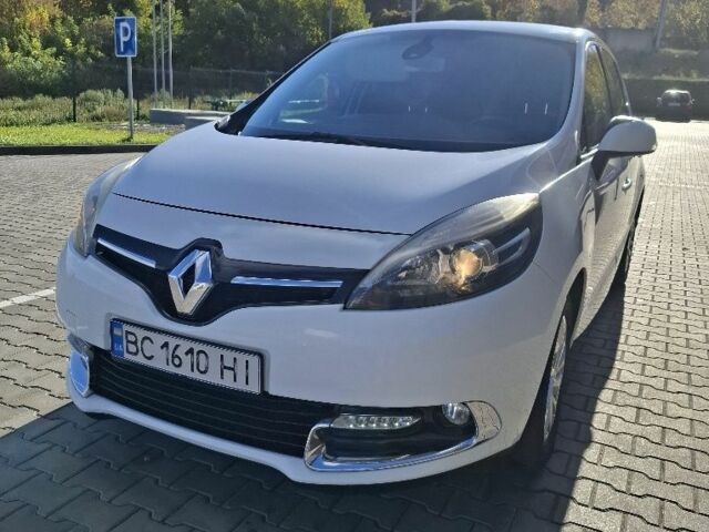 Белый Рено Гранд Сценик, объемом двигателя 1.5 л и пробегом 214 тыс. км за 8500 $, фото 17 на Automoto.ua