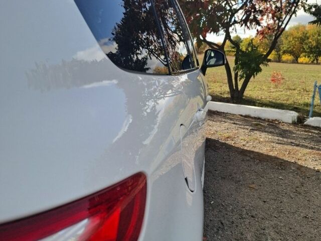 Белый Рено Гранд Сценик, объемом двигателя 1.5 л и пробегом 214 тыс. км за 8500 $, фото 10 на Automoto.ua