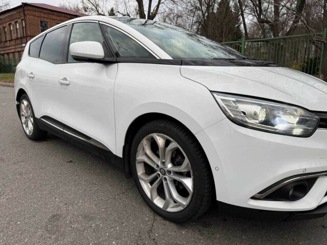 Білий Рено Гранд Сценік, об'ємом двигуна 1.8 л та пробігом 163 тис. км за 13500 $, фото 7 на Automoto.ua