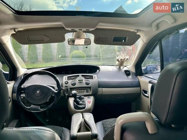 Бежевий Рено Гранд Сценік, об'ємом двигуна 1.46 л та пробігом 290 тис. км за 5100 $, фото 12 на Automoto.ua