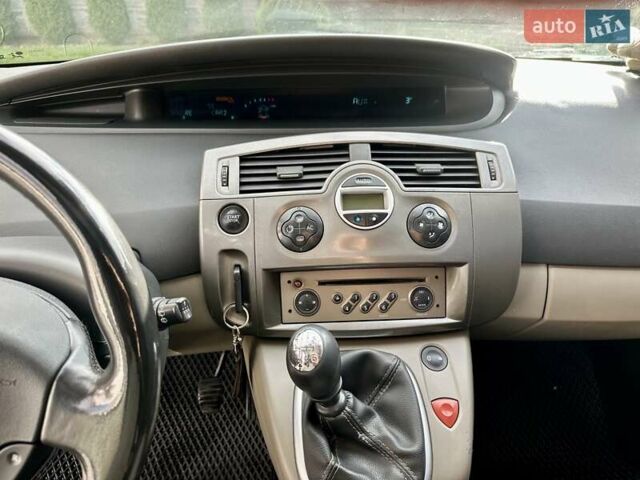 Бежевий Рено Гранд Сценік, об'ємом двигуна 1.46 л та пробігом 290 тис. км за 5100 $, фото 11 на Automoto.ua
