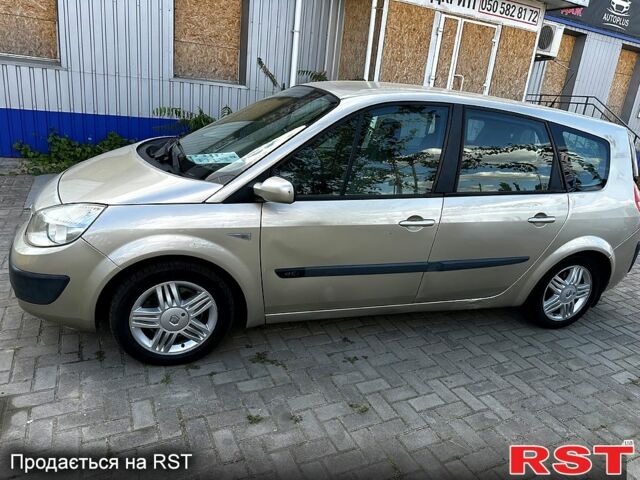 Бежевый Рено Гранд Сценик, объемом двигателя 1.5 л и пробегом 220 тыс. км за 4600 $, фото 3 на Automoto.ua