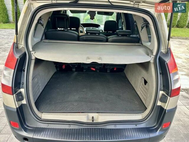 Бежевий Рено Гранд Сценік, об'ємом двигуна 1.46 л та пробігом 290 тис. км за 5100 $, фото 16 на Automoto.ua