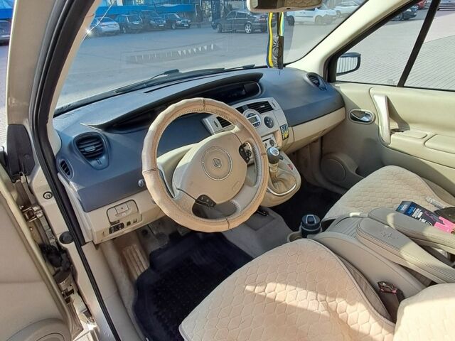 Рено Гранд Сценик 2007 в Хмельницком на Automoto.ua Бежевый Рено Гранд Сценик, объемом двигателя 2 л и пробегом 300 тыс. км за 4400 $, фото 10 на Automoto.ua