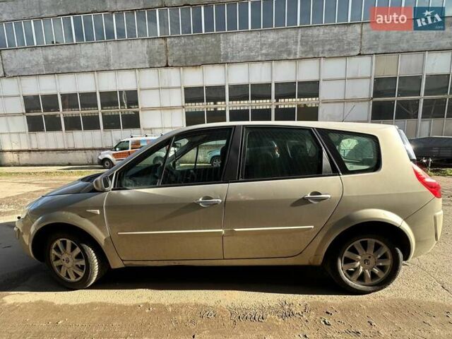 Бежевый Рено Гранд Сценик, объемом двигателя 2 л и пробегом 228 тыс. км за 5200 $, фото 7 на Automoto.ua