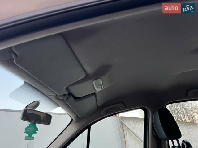 Бежевий Рено Гранд Сценік, об'ємом двигуна 1.5 л та пробігом 297 тис. км за 4200 $, фото 34 на Automoto.ua