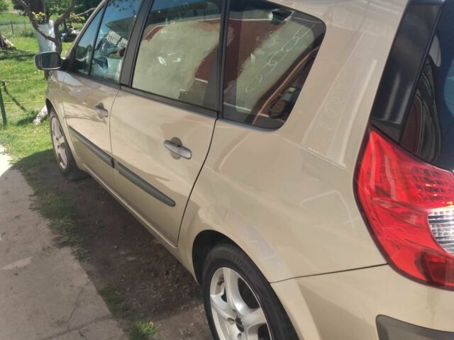 Бежевый Рено Гранд Сценик, объемом двигателя 1.5 л и пробегом 200 тыс. км за 5900 $, фото 14 на Automoto.ua