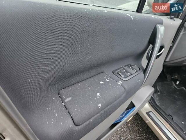 Бежевий Рено Гранд Сценік, об'ємом двигуна 1.6 л та пробігом 210 тис. км за 5800 $, фото 89 на Automoto.ua