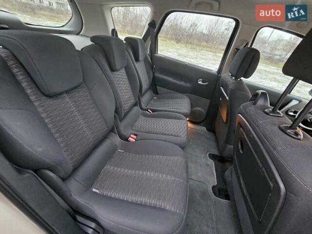 Бежевий Рено Гранд Сценік, об'ємом двигуна 1.6 л та пробігом 210 тис. км за 5800 $, фото 63 на Automoto.ua