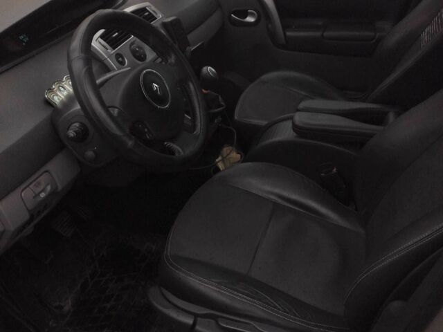 Бежевый Рено Гранд Сценик, объемом двигателя 1.5 л и пробегом 200 тыс. км за 5900 $, фото 2 на Automoto.ua