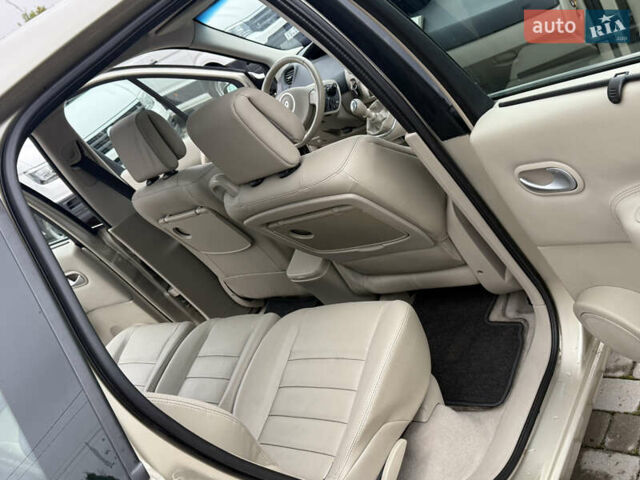 Бежевый Рено Гранд Сценик, объемом двигателя 2 л и пробегом 249 тыс. км за 5800 $, фото 10 на Automoto.ua