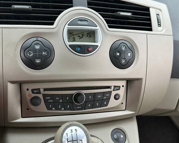 Бежевый Рено Гранд Сценик, объемом двигателя 2 л и пробегом 249 тыс. км за 5800 $, фото 14 на Automoto.ua