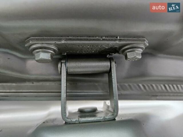 Бежевий Рено Гранд Сценік, об'ємом двигуна 1.6 л та пробігом 210 тис. км за 5800 $, фото 50 на Automoto.ua