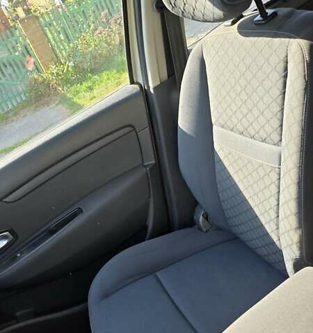 Бежевый Рено Гранд Сценик, объемом двигателя 1.5 л и пробегом 231 тыс. км за 7300 $, фото 15 на Automoto.ua