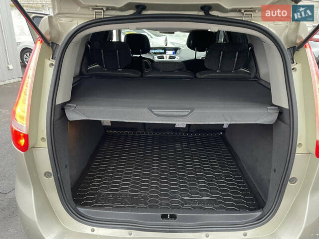 Бежевий Рено Гранд Сценік, об'ємом двигуна 1.4 л та пробігом 228 тис. км за 6200 $, фото 16 на Automoto.ua